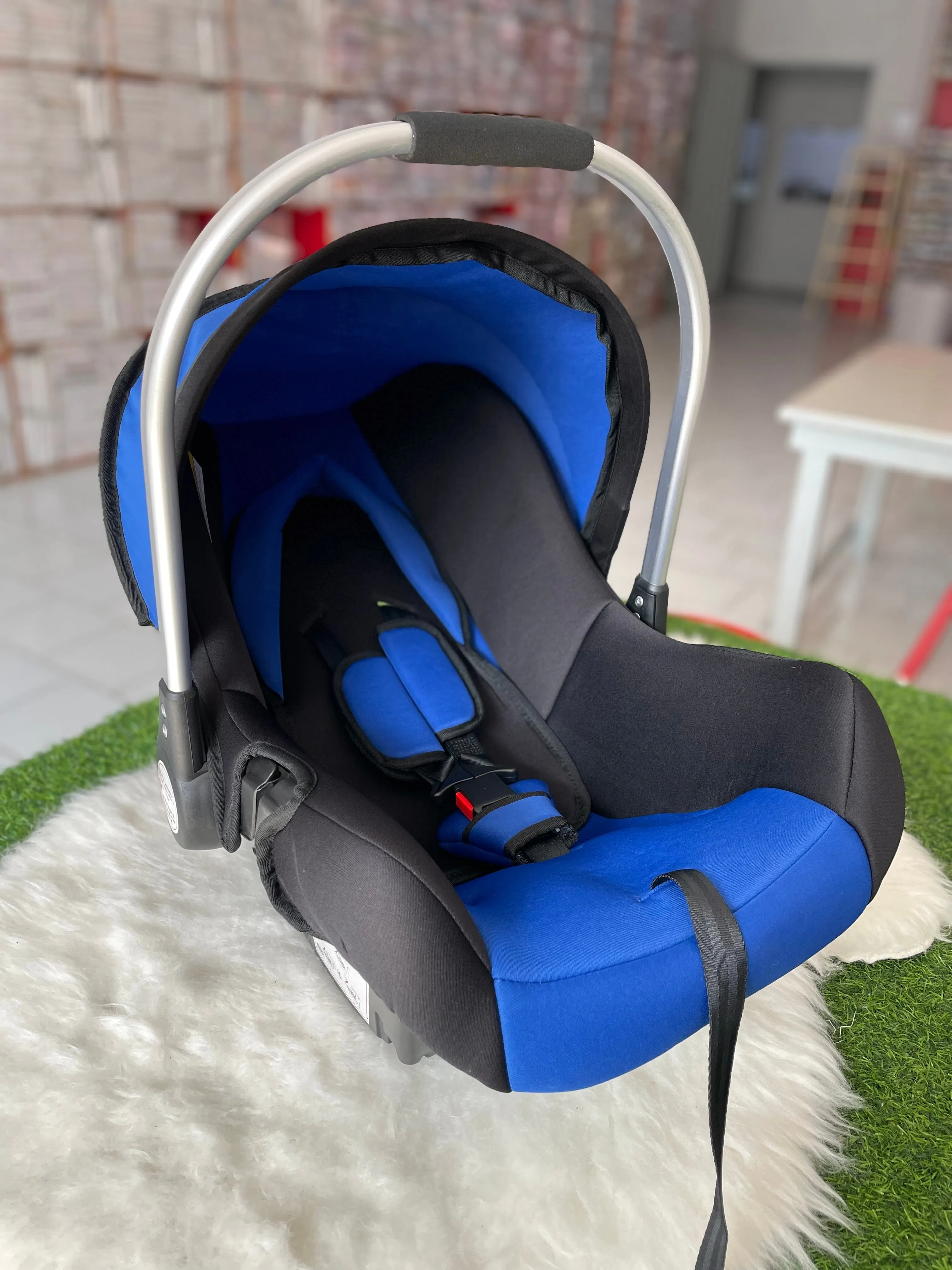 Blue Carry Cot SQ-001