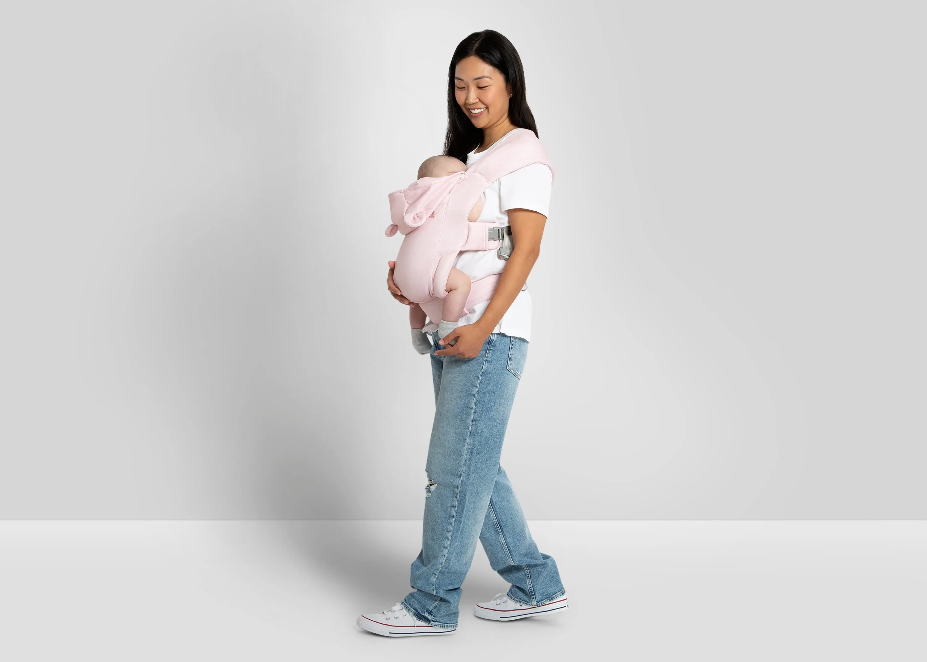 Vintage-Style Comfort Baby Carrier – Ergonomic and Adjustable for All Ages