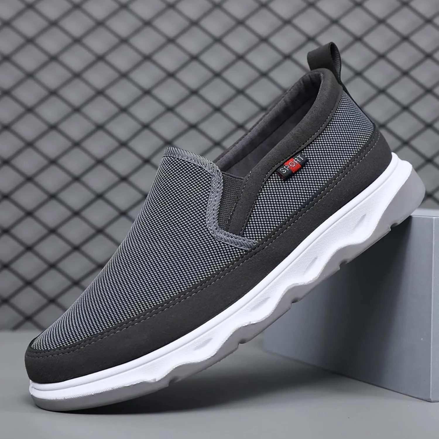 Men's Canvas Shoes Sports Casual Korean Version of The Trend of Fashion Breathable Slip On Casual Slip on Mens Shoes