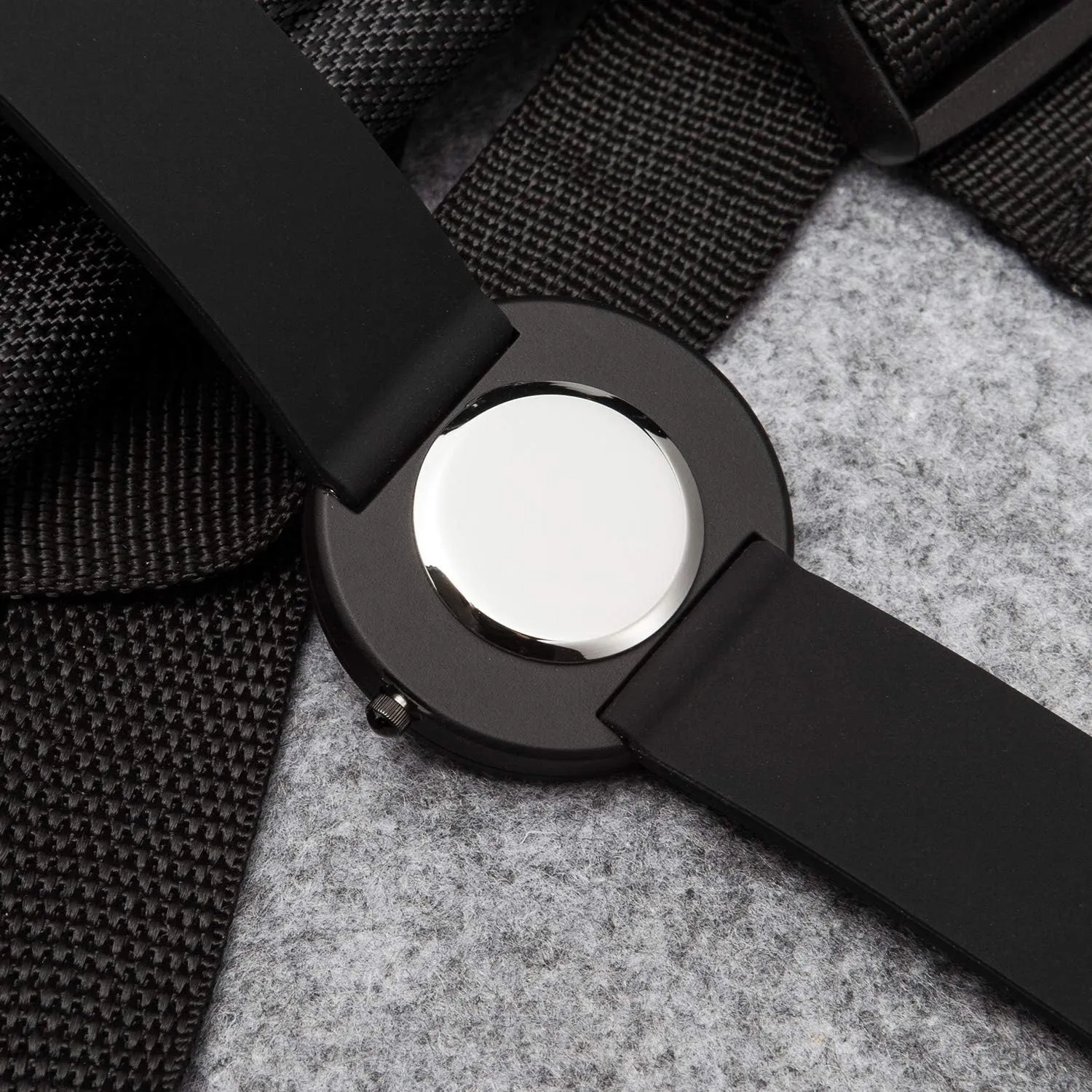 NUOVO Men's Silicone Sports Watch - Red, Black Face, Waterproof
