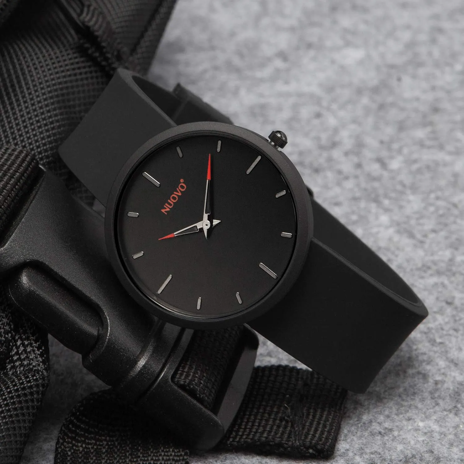 NUOVO Men's Silicone Sports Watch - Red, Black Face, Waterproof