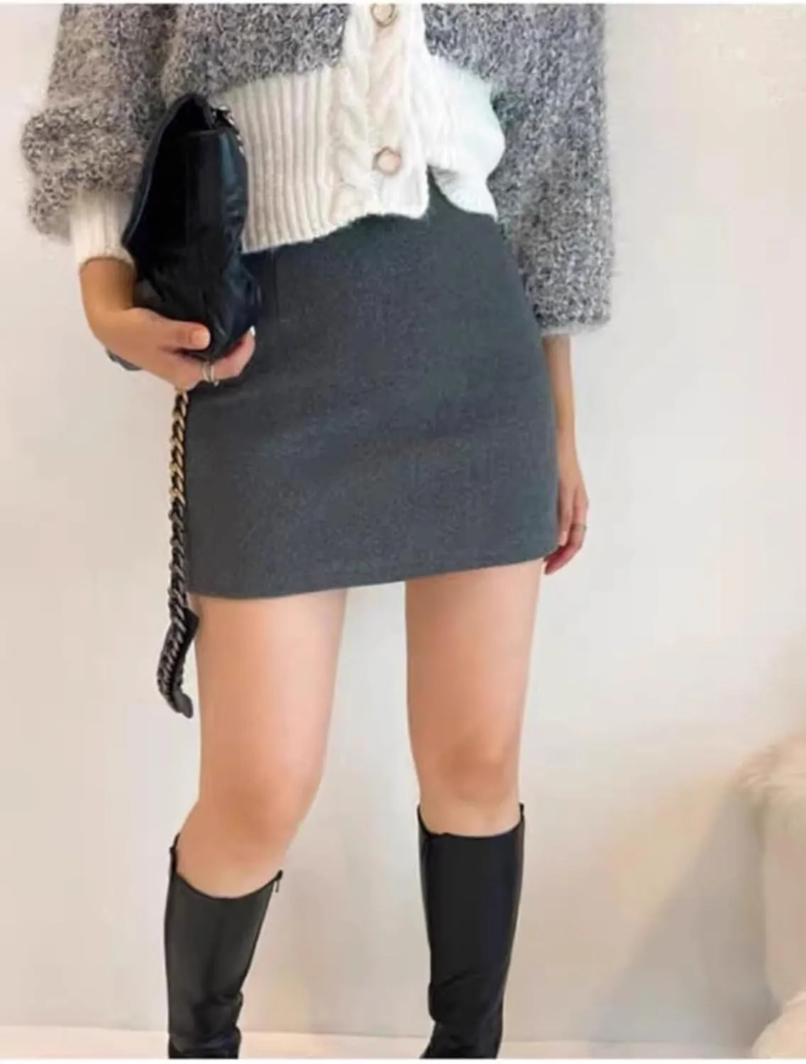 Professional High-Waisted, Country-Style Short Skirt for Women, Spring and Fall.