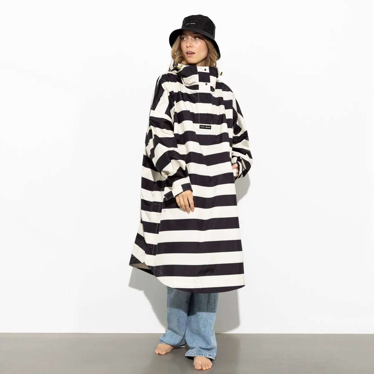 Raincoat bold stripes - black/sand